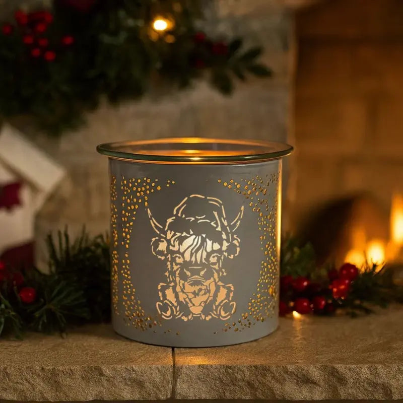 £10 HIGHLAND COW Mystery Christmas Bundle - Includes HIGHLAND COW  Tealight Burner, HIGHLAND COW  Wax Melt Tin, and 1 Wax Melt Snap Bar in Festive Scents