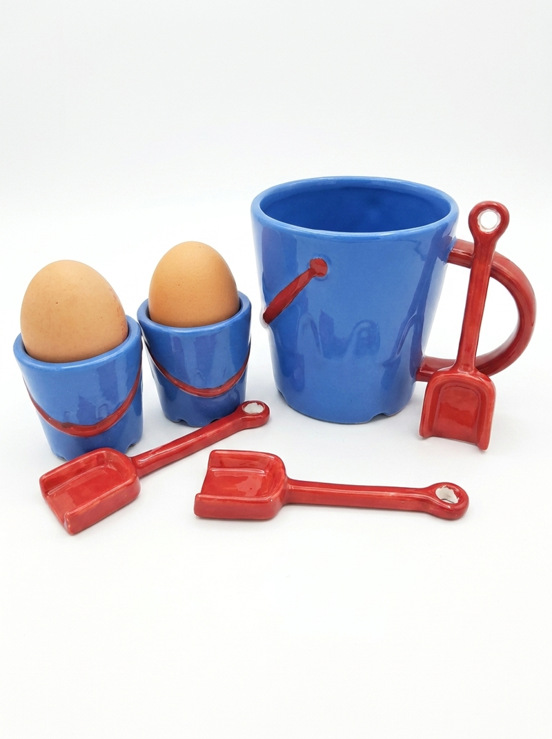 Ceramic Bucket Shaped Mug and Egg Cups with Spade Spoons Bundle