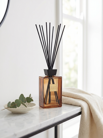 Maison Parfum reed diffuser - amber lifestyle