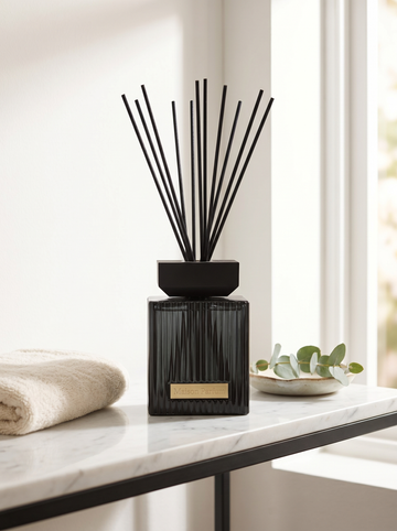 Maison Parfum reed diffuser - black lifestyle