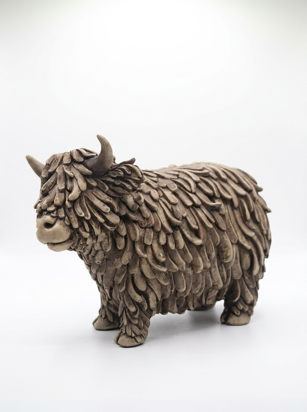 Highland Cow Figurine Home Decor  Polyresin Hand-Finished Unique Charm Vintage Style
