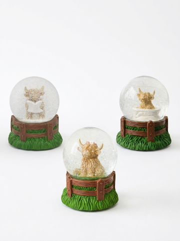Highland Cow Water Globes