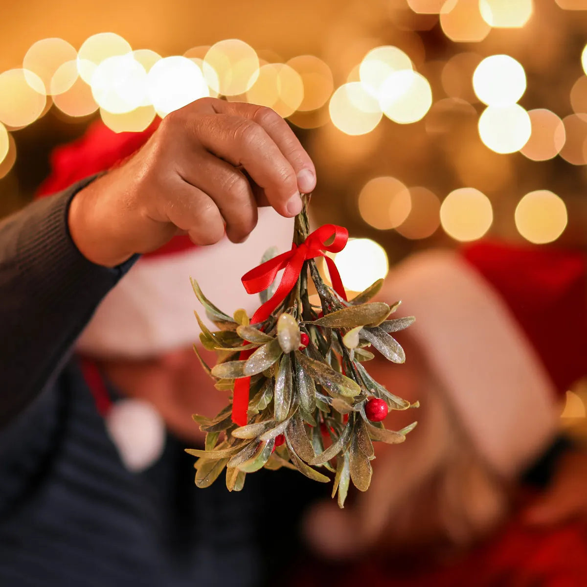 Mistletoe Kisses